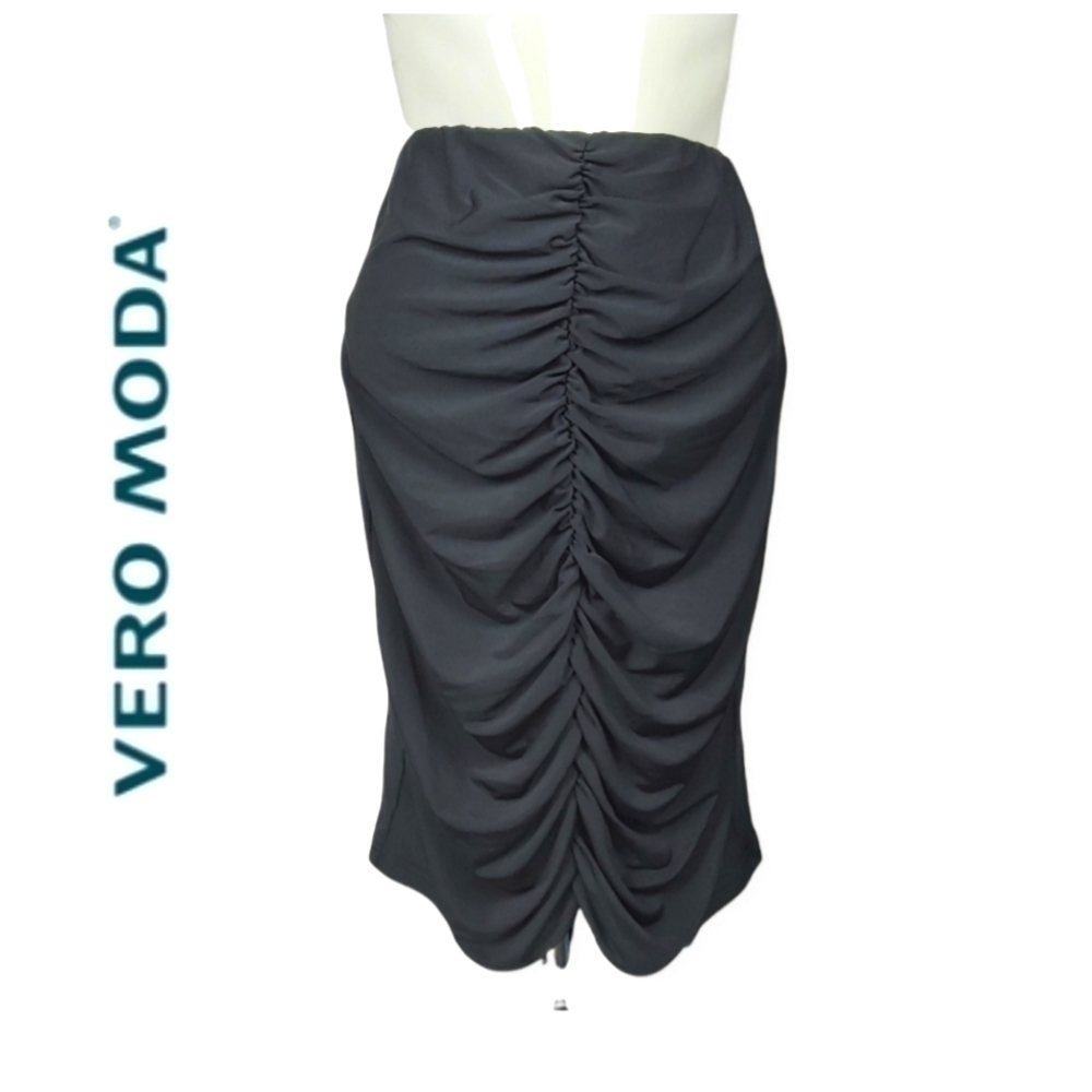 VERO Moda Black Draped Skirt